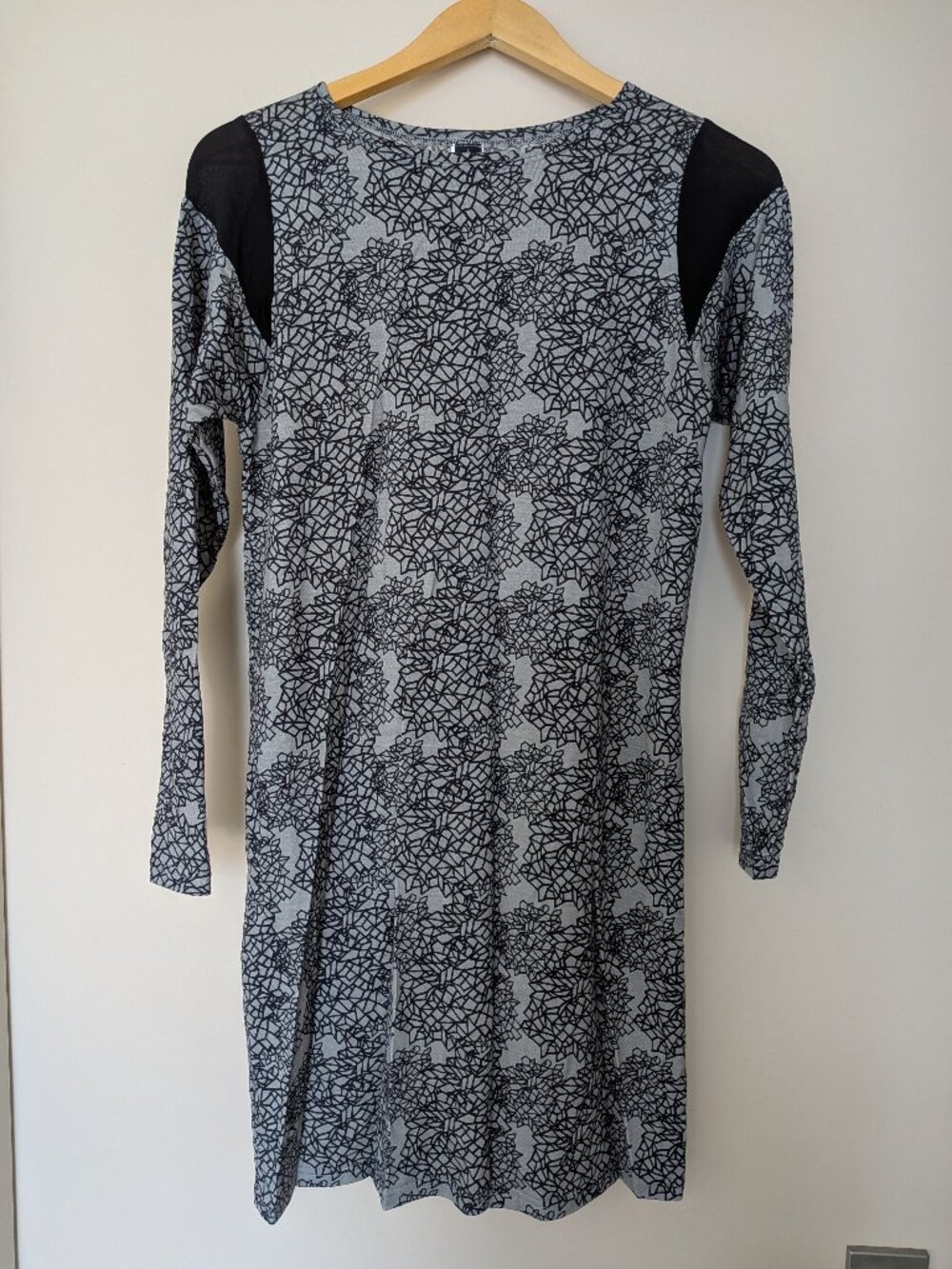 Merino mini dress US 8 (NZ 12 label) Gray and Black